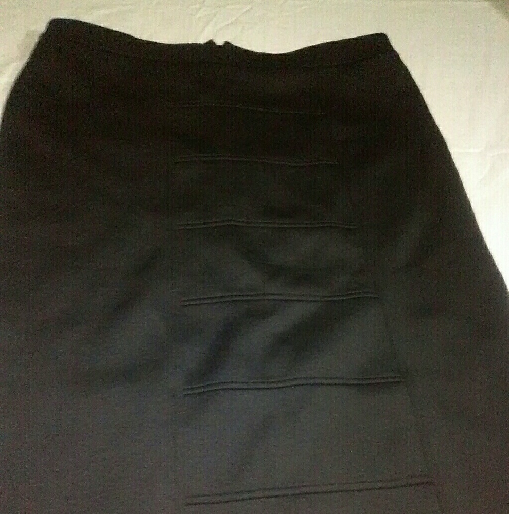 Chances R Black skirt  Size L